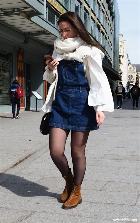 Pantyhose Street Candid - Deine Nylon Bilder Galerie