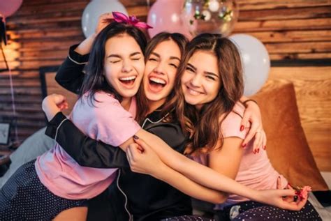 Zodiac Signs Who Are Besties According To Astrology