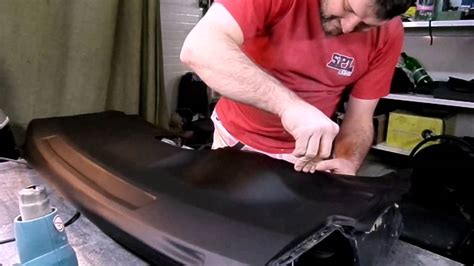 Ремонт торпедо Toyota corolla 150 материалом Horn - YouTube