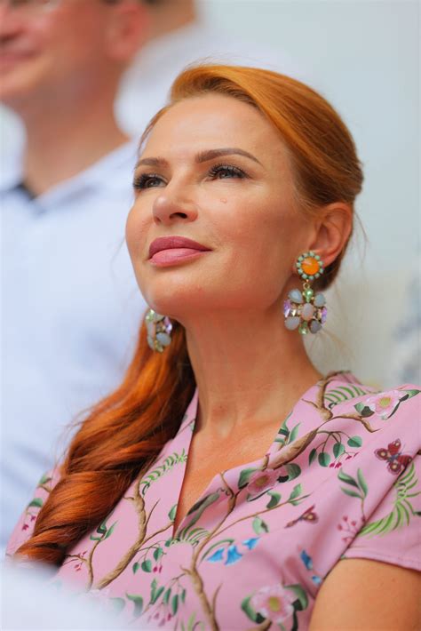 Эвелина Блёданс
