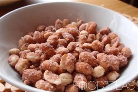 Орехи в сахарной глазури