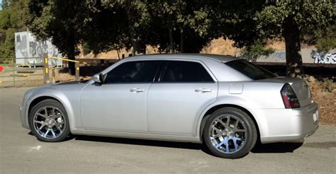 Do Viper wheels look good on 300s? | Page 2 | Chrysler 300C & SRT8 Forums