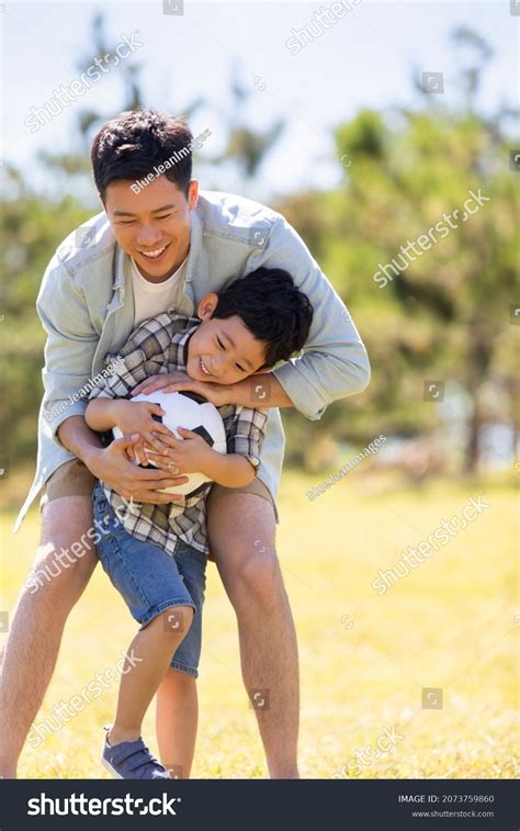 Asian Father: Over 124,129 Royalty-Free Licensable Stock Photos