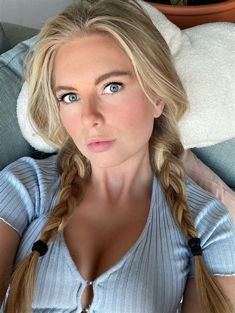 Maris on Twitter: "eyes on the prize https://t.co/AgJ9h6BhKt" / Twitter