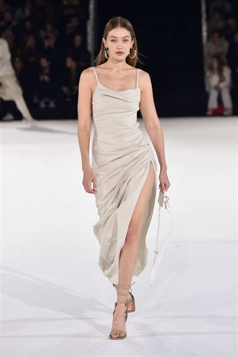 Runway Fashion - Homecare24