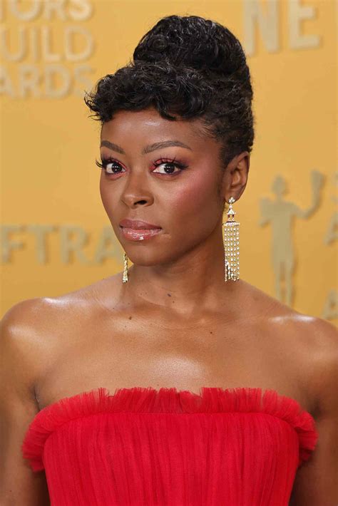 Oval face haircuts men should try for a sharp jawline look 23