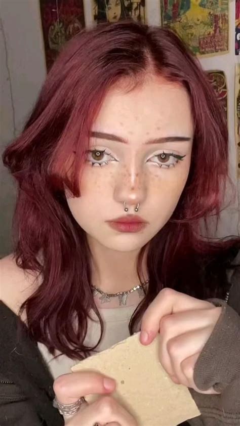ожерелье с сердечками 💗 | Прически скейтерш, Украшения, Милые идеи
