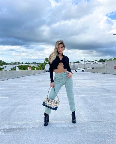 brendaragel en OnlyFans 41 - ColorMusic