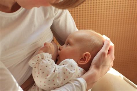 Герпес при кормлении грудью: правила и меры предосторожности | MedAboutMe