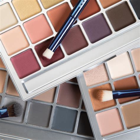 Raynebow Tique - Raynebow Tique added a new photo.