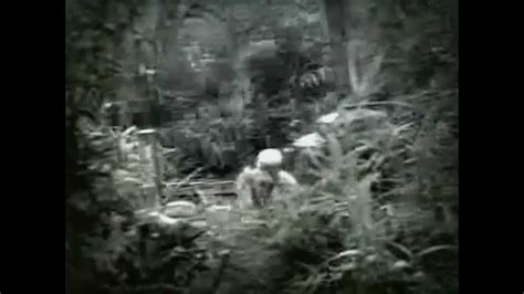 Uma Aventura na Africa (filme 1951).mp4 - YouTube