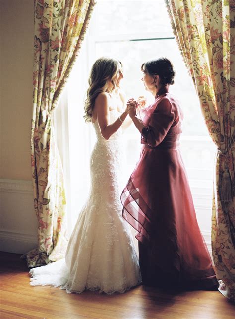 55 heartwarming mother daughter wedding photos – Artofit