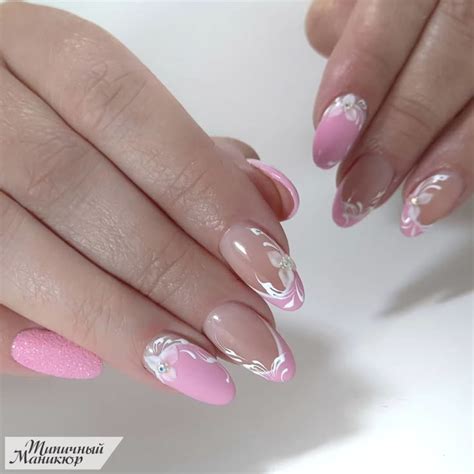 Типичный Маникюр | French nail designs, Floral nails, Stylish nails