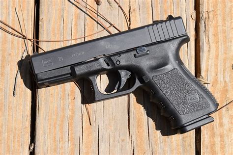 glock  gen mm   pistol sportsmans outdoor