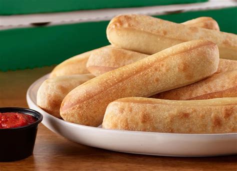 Papa John’s Bread Sticks: Expectation vs Reality : r/ExpectationVsReality