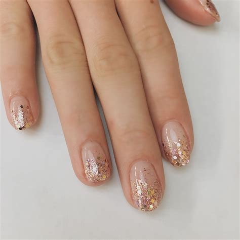 44+ Rose Gold Glitter Ombre Dip Nails | Murninara