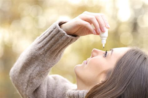 Tips To Treat and Avoid Dry Eyes In Winter