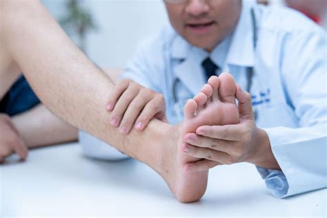 Kaposi's Sarcoma: Signs, Symptoms, and Complications