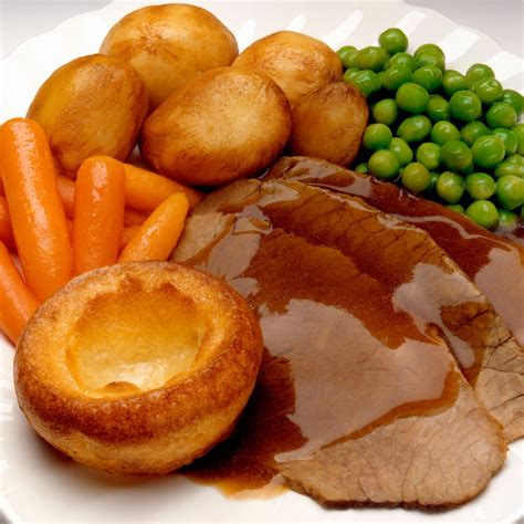 traditional british sunday dinner