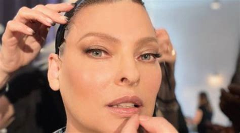 Linda Evangelista says her face, jaw, neck were taped as she appeared ...