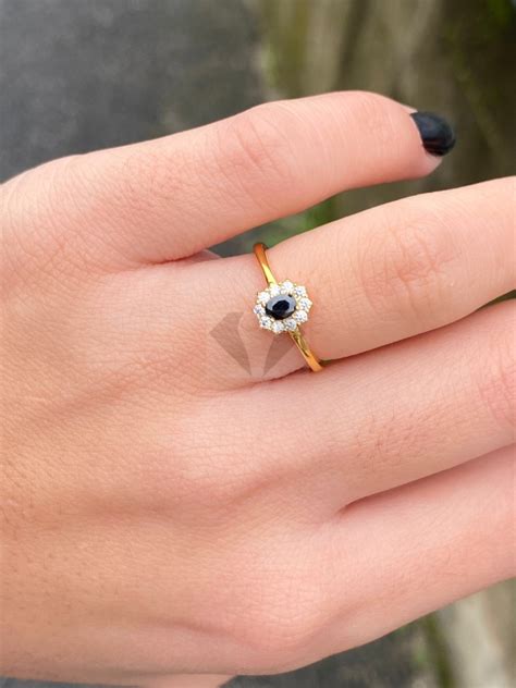 acquista ora anello mini kate gold pietra nera su elefantebiancojewelry