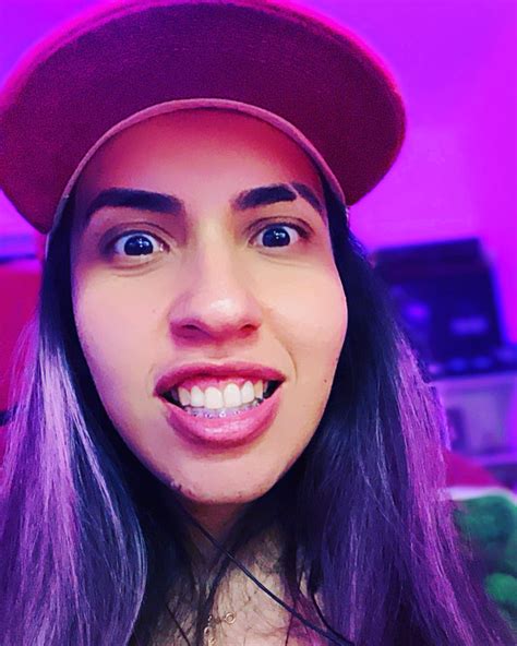 Hellen Vulgo Shay (@shaaygg_) • Instagram photos and videos