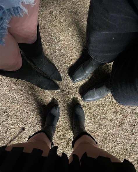 Annette Vasquez | chellaaa day 2 👽🪩🌙 | Instagram