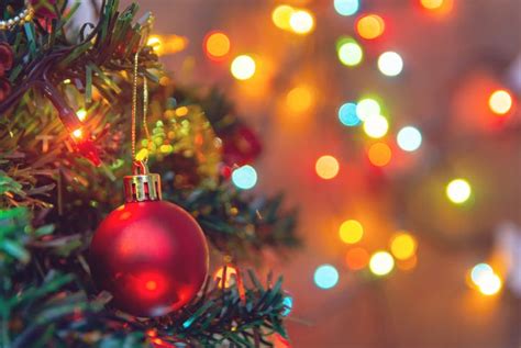 36 Best Christmas Traditions - Food and Gift Christmas Traditions