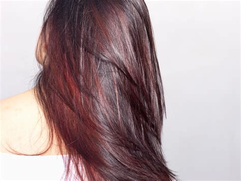 Semi-permanent dyes will revolutionize red foils on brown hair styles 26