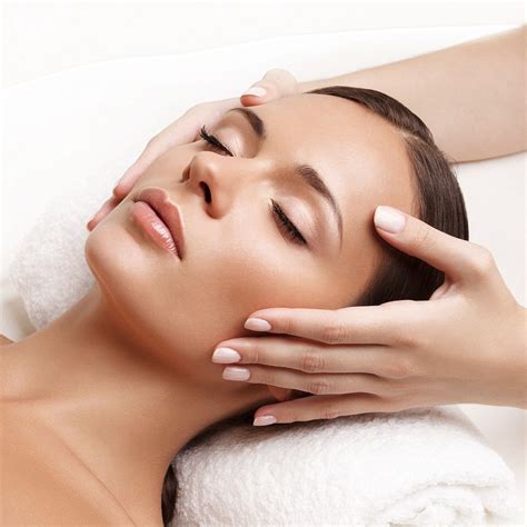 Ручной массаж: лицо, шея, декольте - Medic-Esthetic beauty shop