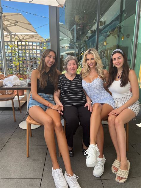 Bri Teresi on Twitter: "Italian girls 🇮🇹 Great time at Eatly with Nonna