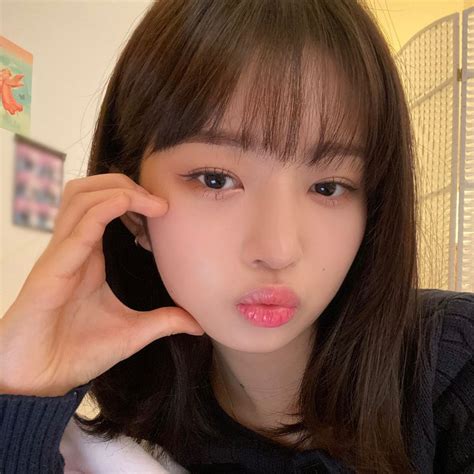 Pin by hayley on — ive ☆ | Kpop girl groups, Rei, Icon
