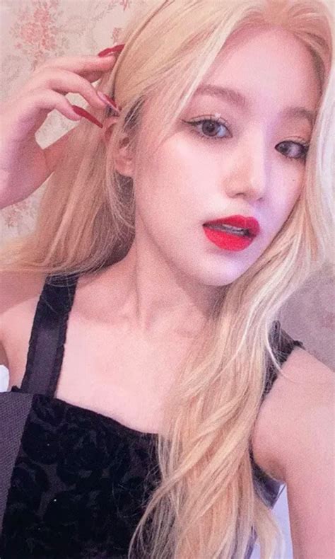 shuhua photocard (g)i-dle | Photocard, G i dle, Mini albums