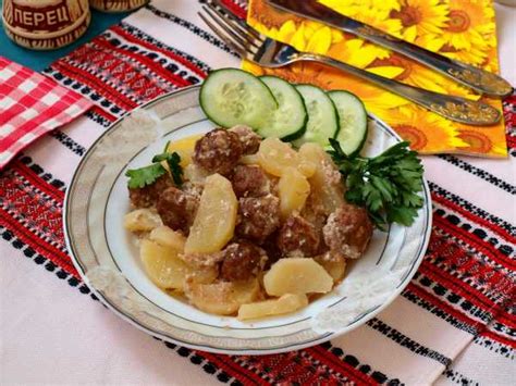 Фрикадельки с картошкой в духовке — рецепт с фото пошагово