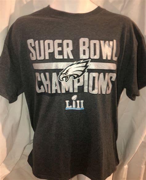 Philadelphia Eagles Super Bowl LII Champions Official T-Shirt Size Large