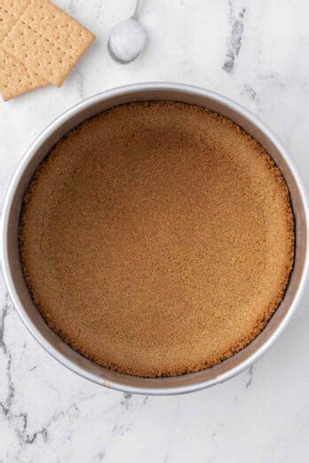 Easy Graham Cracker Crust {2-Ways!} - Feel Good Foodie
