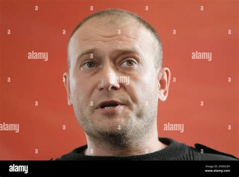 The leader of ultranationalist group Right Sector, Dmytro Yarosh, talks ...