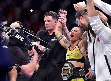 Вижте какви пари получиха бойците от UFC 237 от Reebok — MMA.BG