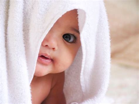 7 Items You'll Need for Bathing Your Newborn Baby - Mom With Five