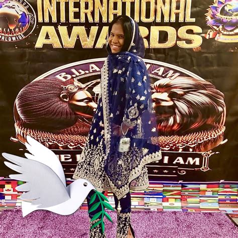 Black Celebs - #JimKelly & #GloriaHendry “#BlackBeltJones” (1974