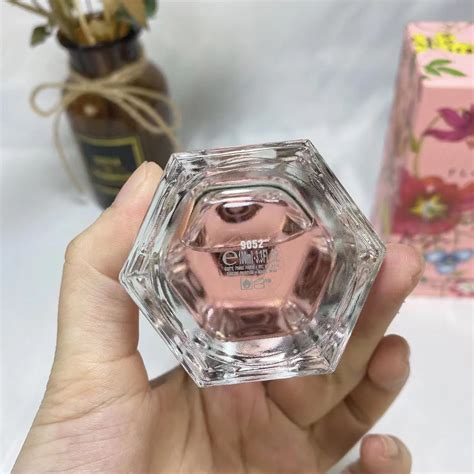 Flora Woman Perfume Light Toilette Fragrance Gorgeous Gardenia Spray ...
