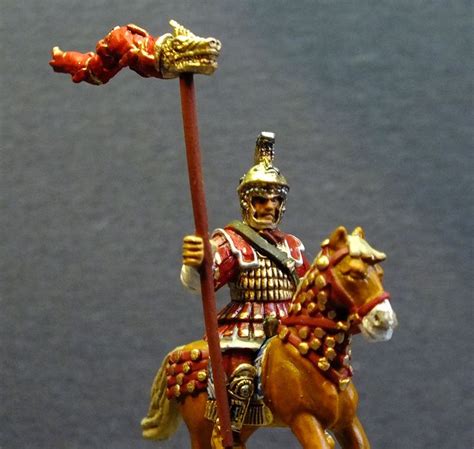 Draco standard bearer | Miniature figurines, Military figures, Figure ...