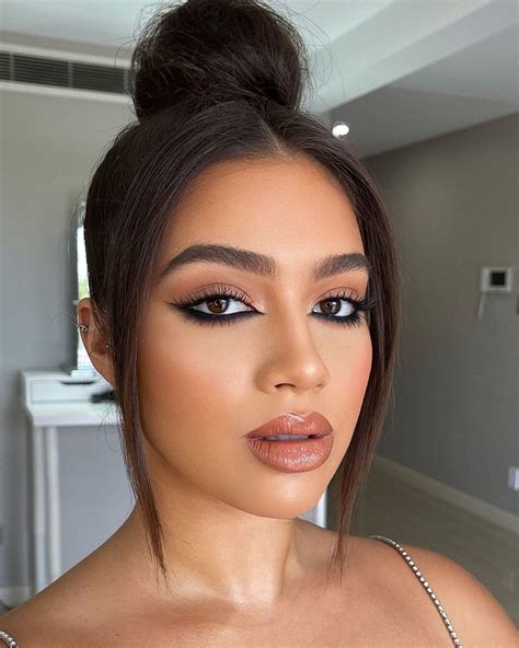 New Eyeliner Trend - SherriStarnes Blog