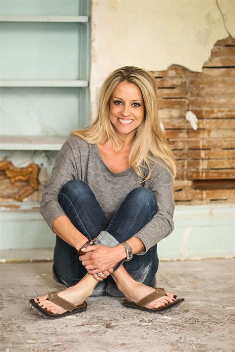 Pictures of Nicole Curtis