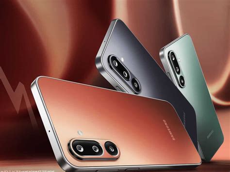 samsung galaxy  launched  india  mp ois triple rare camera