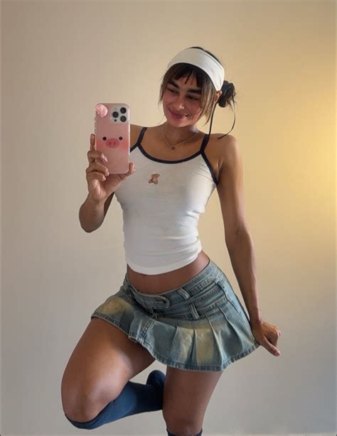 La Jary - La Jary added a new photo.