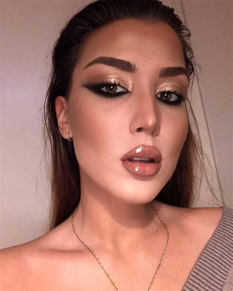 Bold Makeup Ideas | Saubhaya Makeup