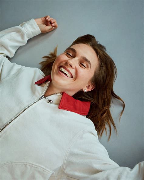 Veronika Slowikowska is the Internet's Favourite Oddball - Macleans.ca