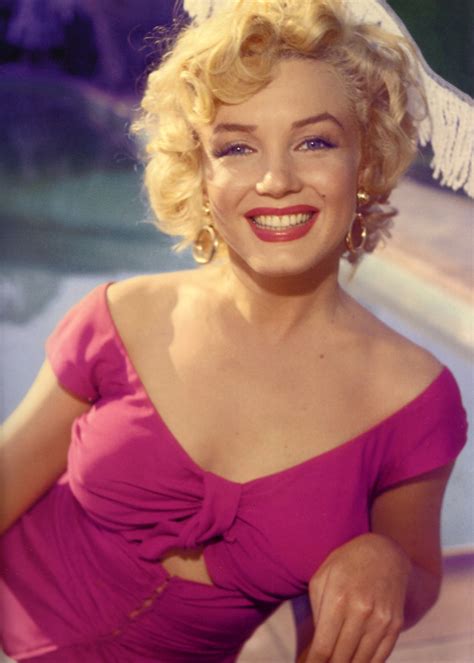 Marilyn Monroe - Page 2