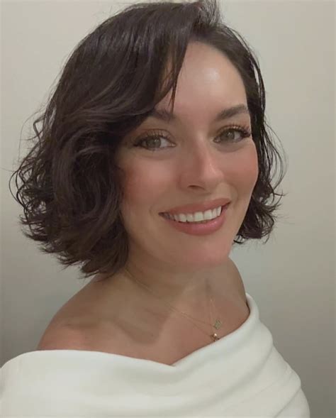 enis arikana goenderme mi ezgi moladan arkadasliga dair agir soezler